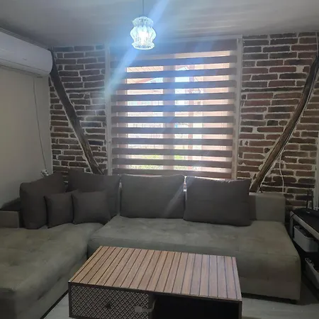 къща теяна Ferienhaus Trjawna